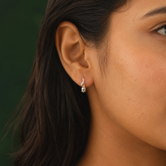 Pankhuri Hook Earing