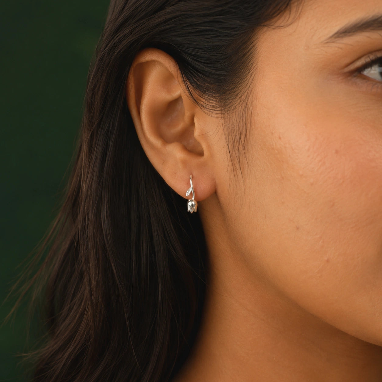 Pankhuri Hook Earing
