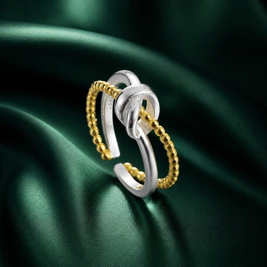 Knot Ring by Feydoraa